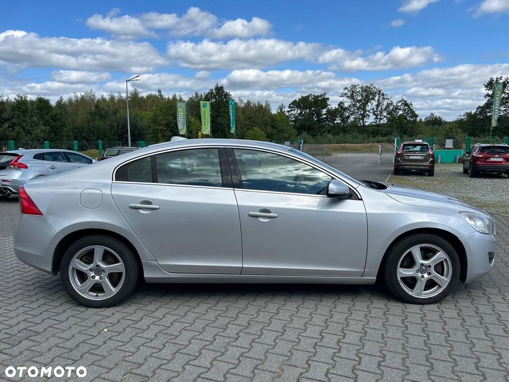 Volvo S60 D5 AWD Geartronic Summum - 7
