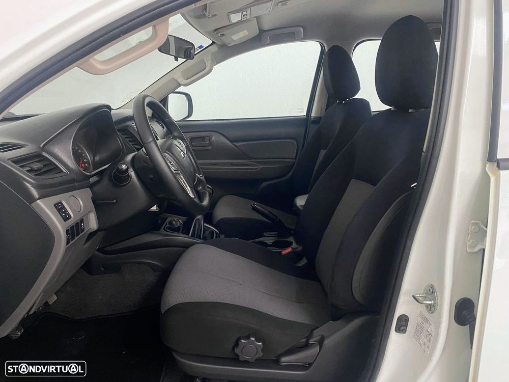 Mitsubishi L200 2.3 DI-D CD Invite 4WD - 15