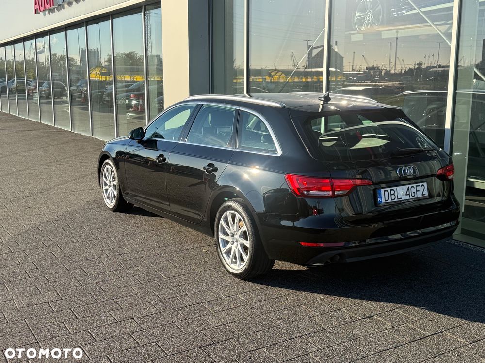 Audi A4 Avant 2017 photo 3