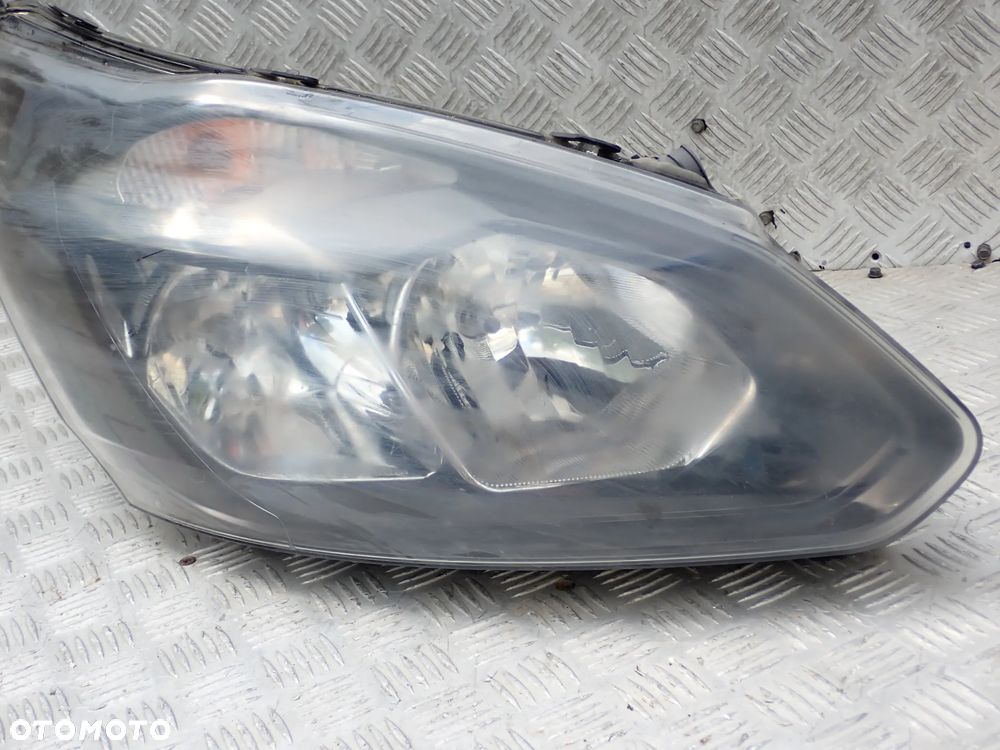 LAMPA PRAWY  PRZÓD FORD TRANSIT CUSTOM - 2
