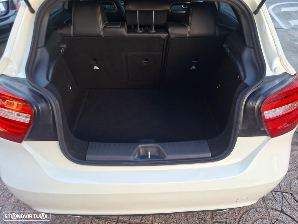 Mercedes-Benz A 200 CDI 4Matic 7G-DCT StreetStyle - 16