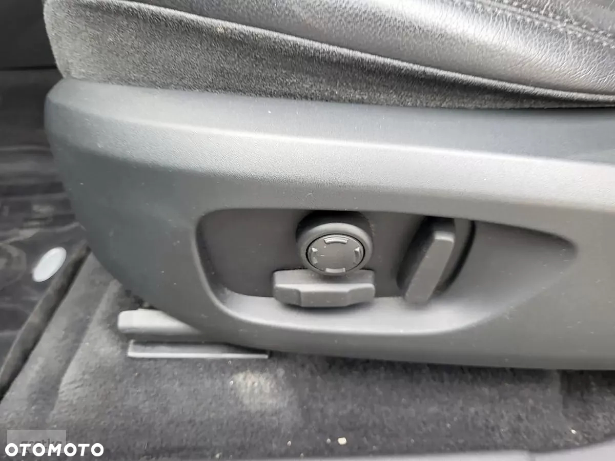 Land Rover Discovery Sport Si4 HSE - 14