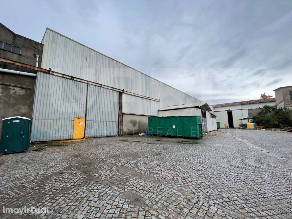 ARRENDA | Nave Industrial c/ ponte rolante | VN Gaia - Grande imagem: 2/4