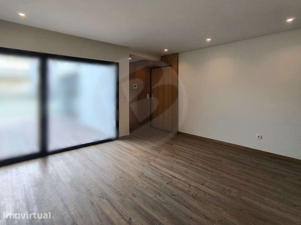 T1 NOVO para Arrendamento Junto à Praia em Vila do Conde - Grande imagem: 2/30