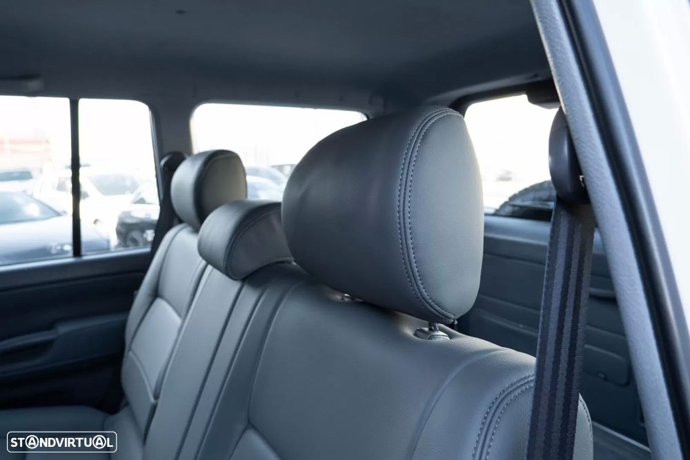 Toyota Land Cruiser 3.0 TD Pack 2 - 13