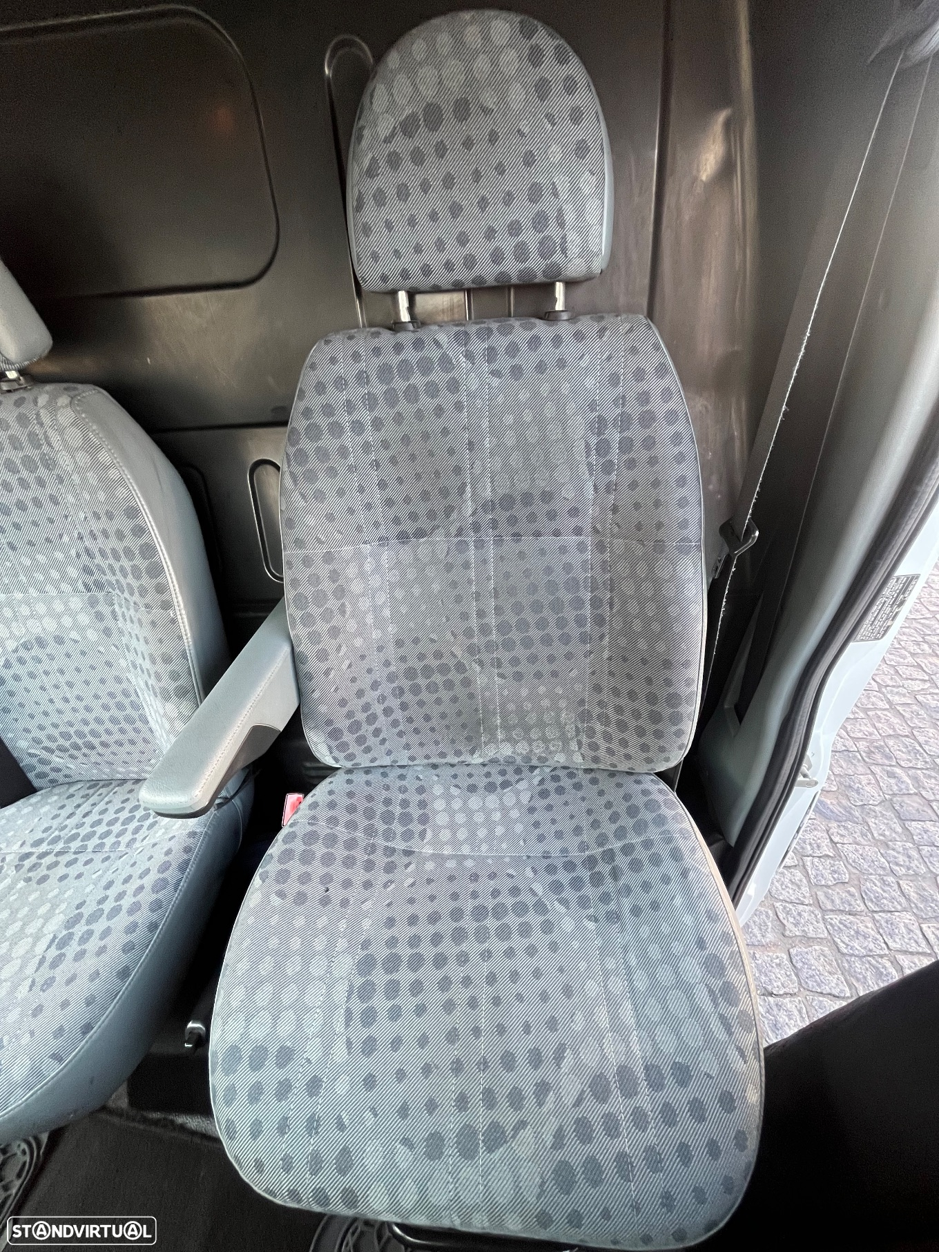 Ford TRANSIT/330L - 25