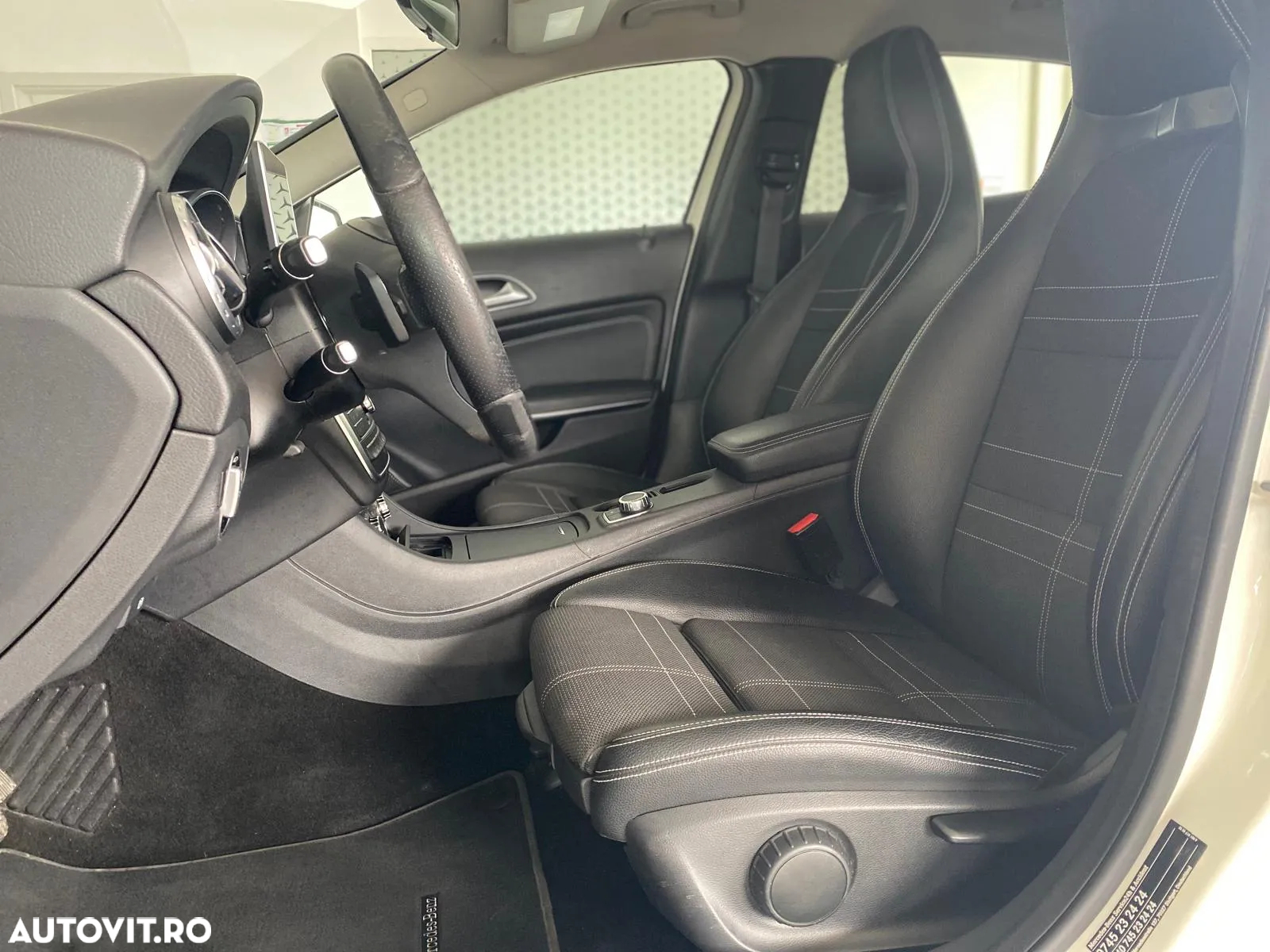 Mercedes-Benz GLA 200 (CDI) d 4Matic 7G-DCT Urban - 10
