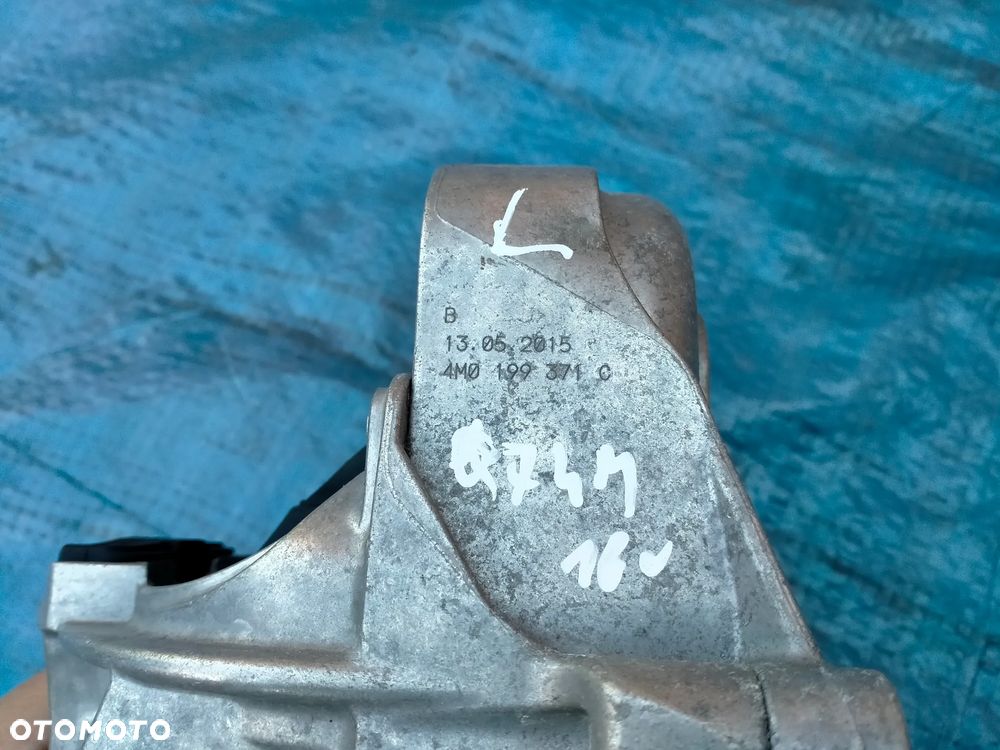AUDI Q7 4M 3.0 TDI LEWA PODUSZKA SILNIKA 4M0199371C / ORYGINALNA - 2