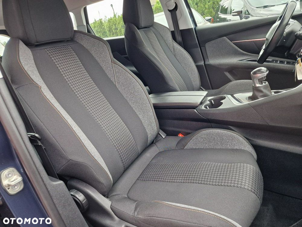 Peugeot 5008 1.5 BlueHDi Allure S&S - 23