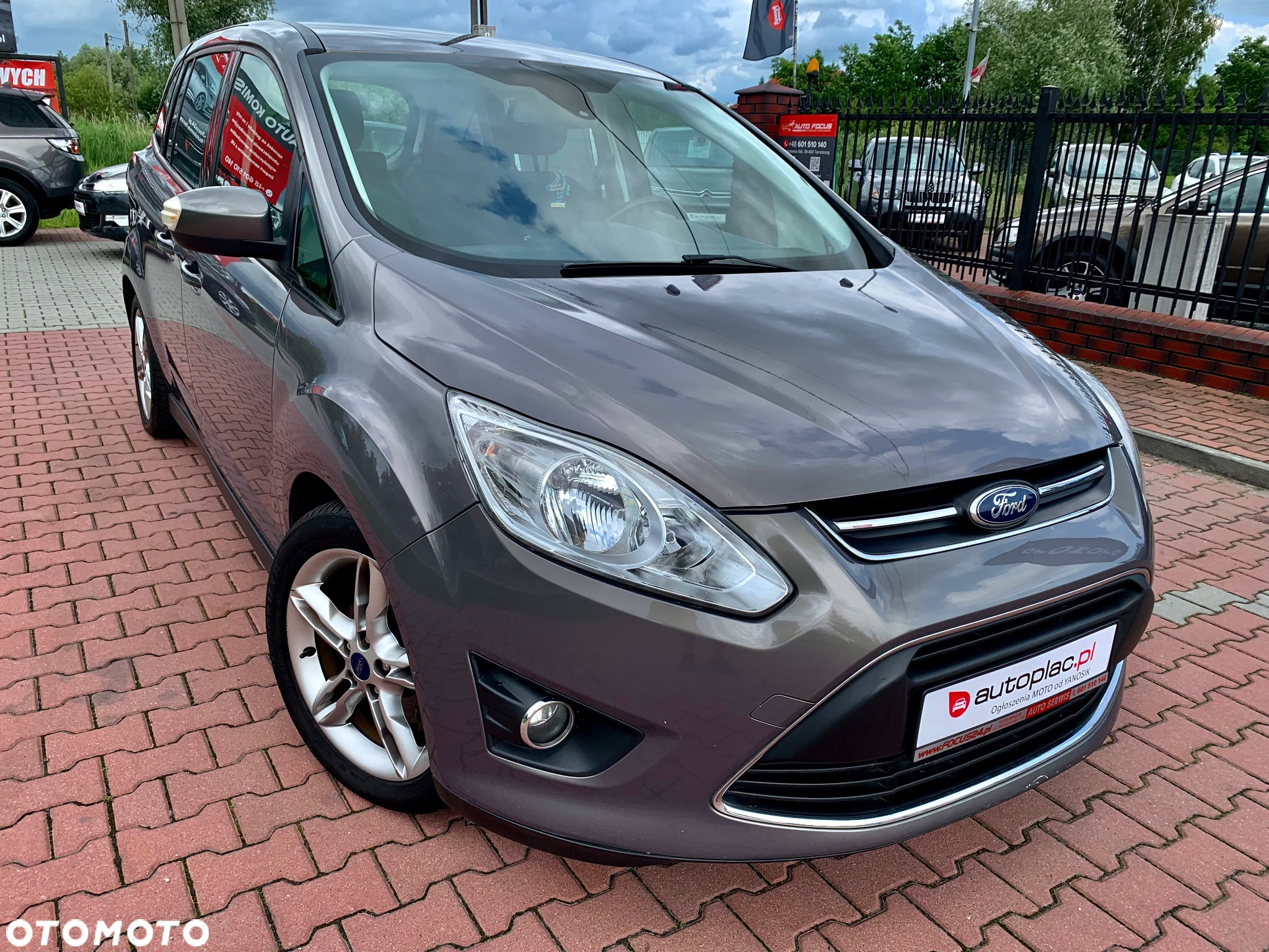 Ford Grand C-MAX - 3