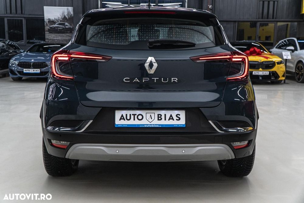Renault Captur TCe Mild Hybrid 140 EDC GPF TECHNO - 26