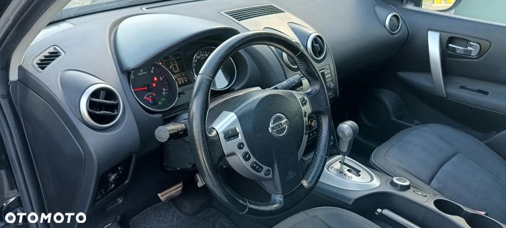 Nissan Qashqai 2.0 dCi 4x4 Tekna - 23