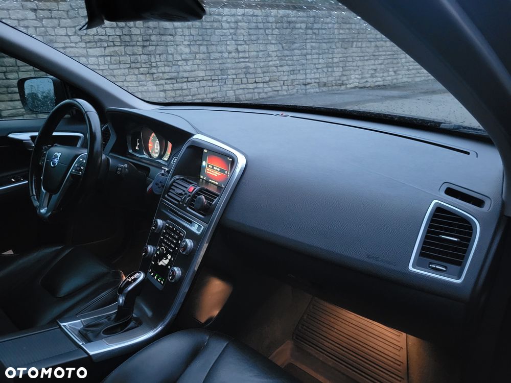 Volvo XC 60 - 13