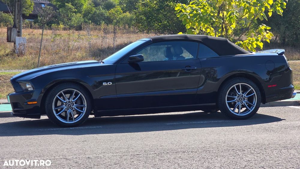 Ford Mustang - 3