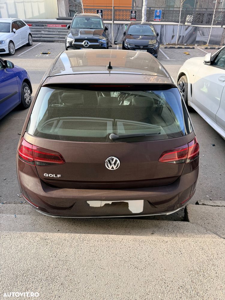 Volkswagen Golf 1.6 TDI Highline - 5