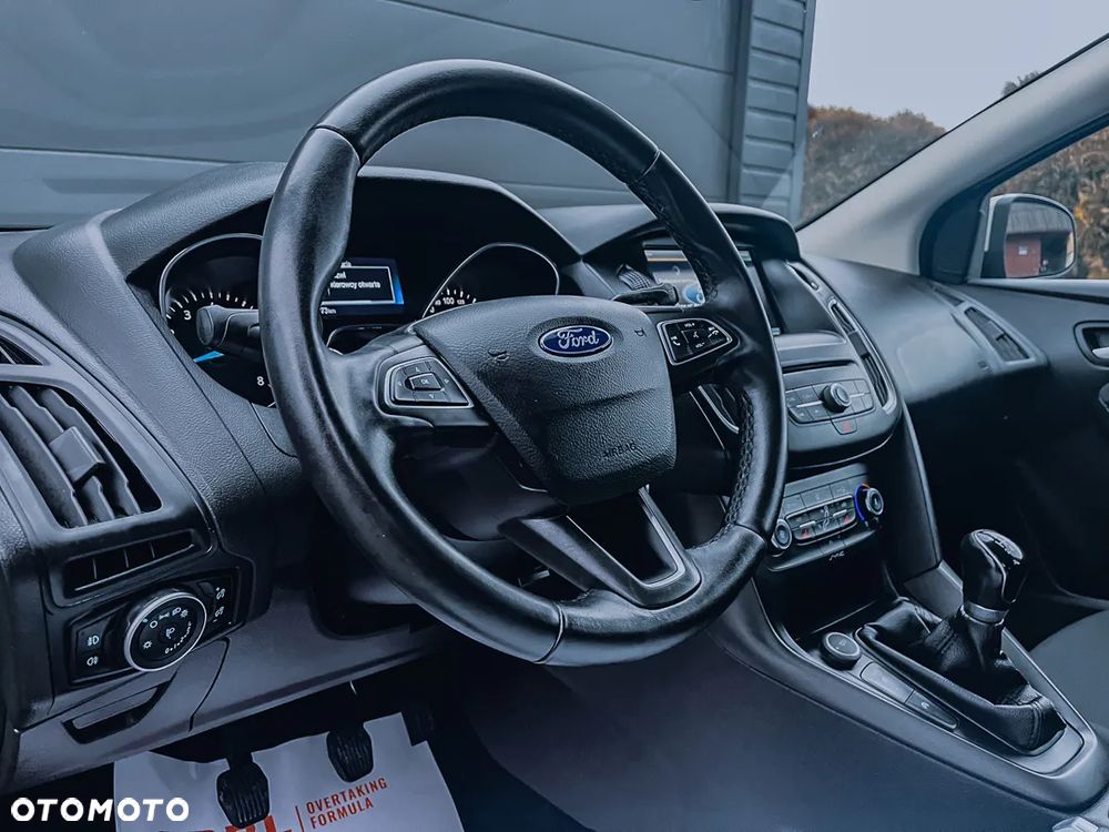 Ford Focus 1.0 EcoBoost Trend - 13