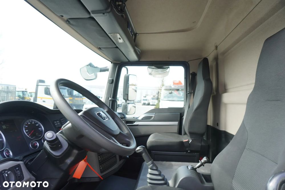 MAN TGL 12.190 / Zabudowa chłodnia 14 EPAL / Carrier Xarios 500 / 3 szt. - 21