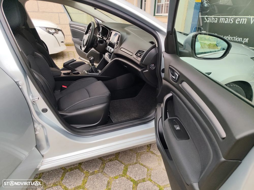 Renault Mégane Sport Tourer BLUE dCi 115 BUSINESS EDITION - 14