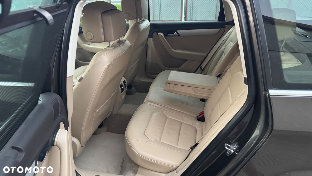 Volkswagen Passat Alltrack 2.0 TDI 4Mot - 8