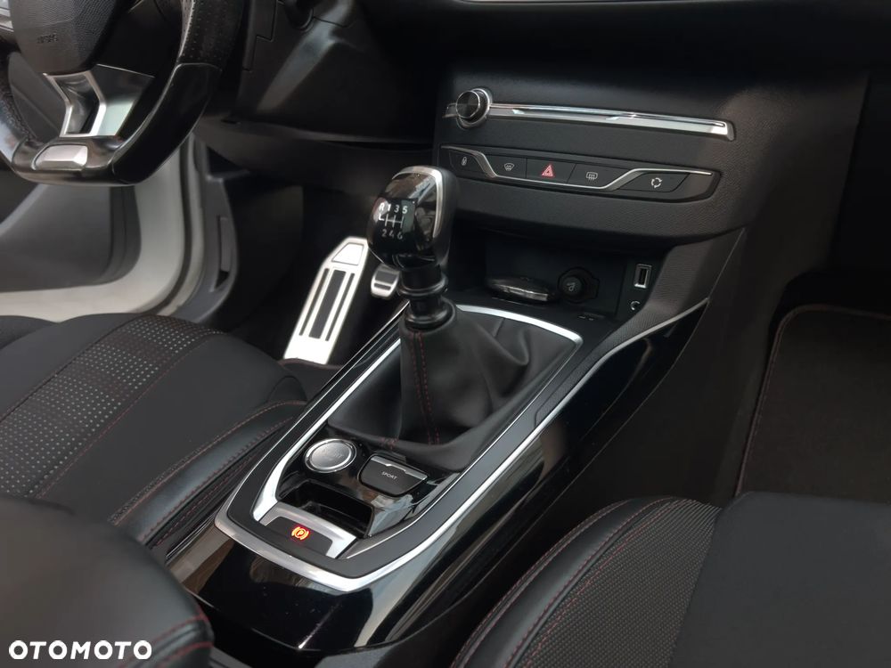 Peugeot 308 BlueHDi FAP 120 Stop&Start GT-Line Edition - 20