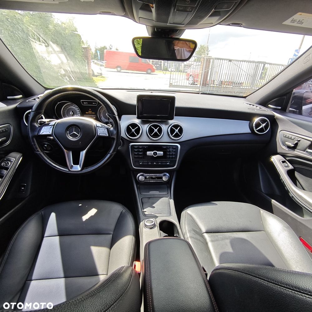 Mercedes-Benz CLA 250 7G-DCT Sport - 10