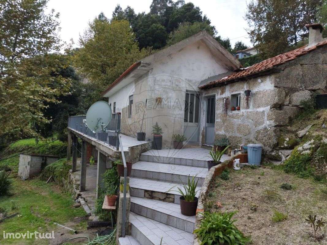 Moradia T2 para venda - Grande imagem: 2/18