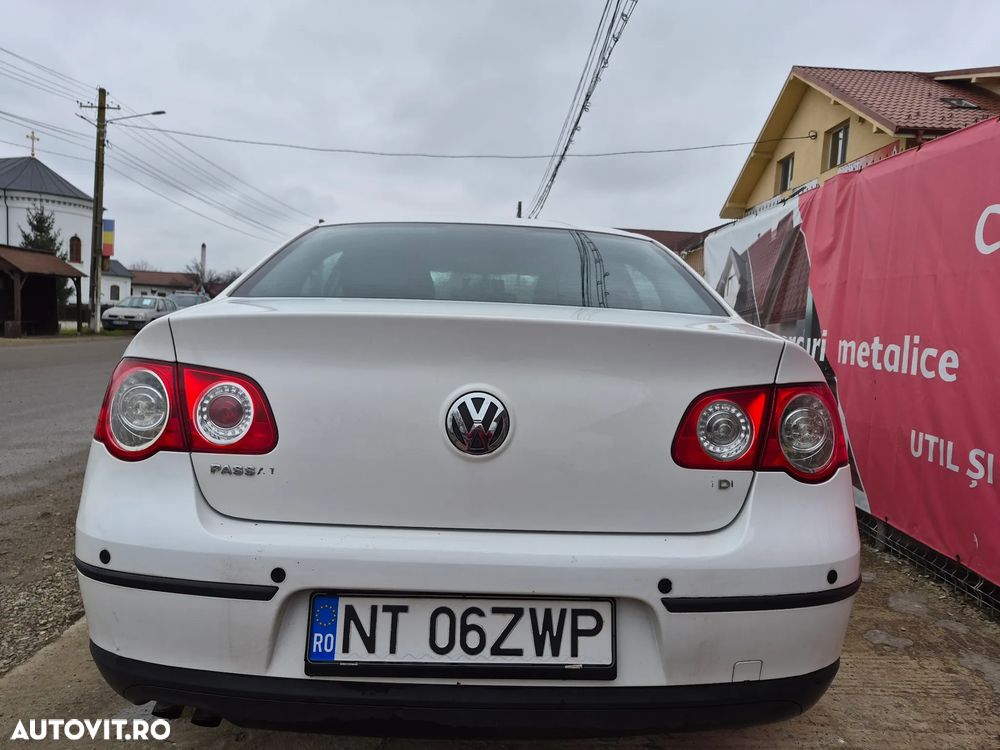 Volkswagen Passat - 5