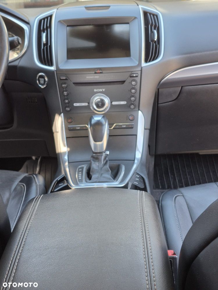 Ford S-Max 2.0 TDCi 4WD Titanium PowerShift - 26