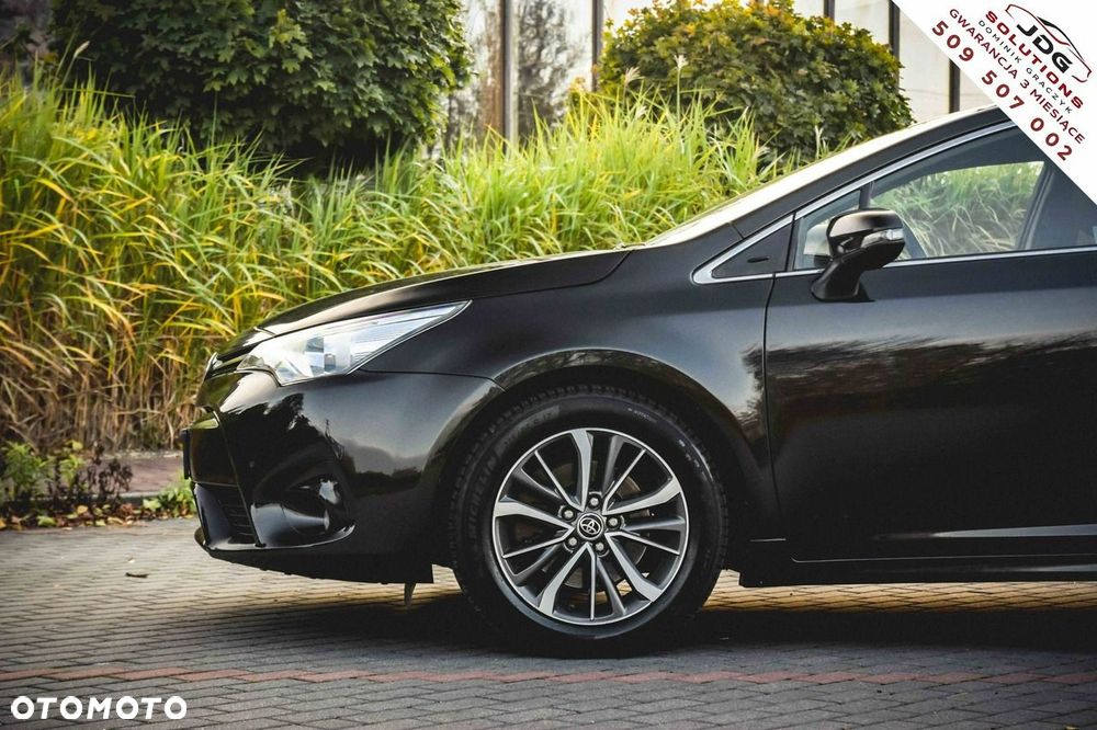 Toyota Avensis 2.0 D-4D Premium - 9