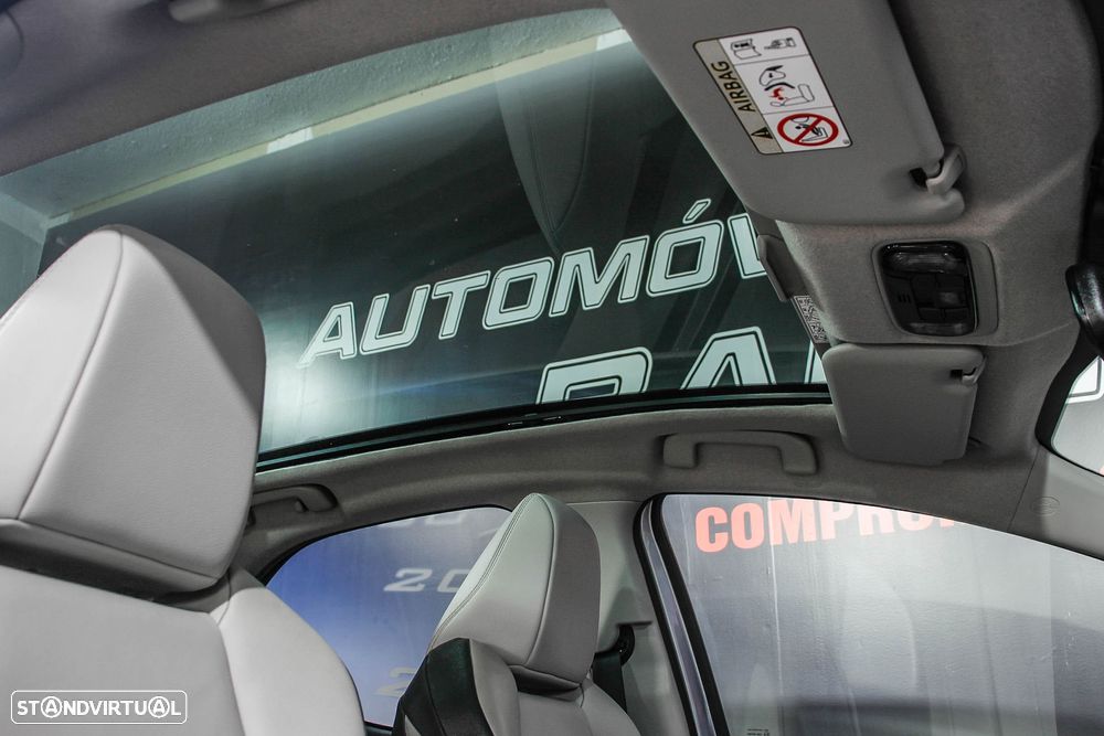 Toyota Yaris 1.5 HDF Luxury - 29