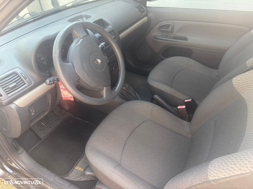 Renault Clio 1.5 dCi Confort - 1