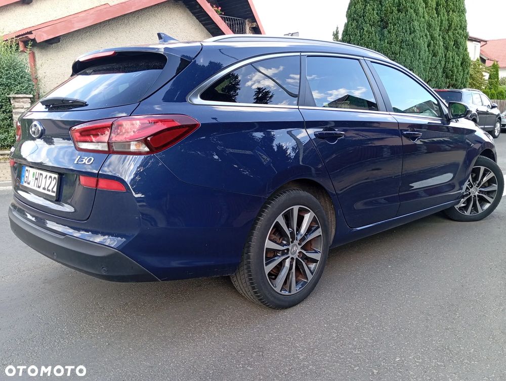 Hyundai i30 1.6 CRDI Premium - 3