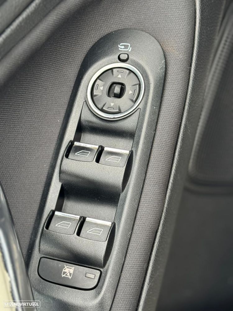 Ford S-Max 1.8 TDCi Trend 7L - 8