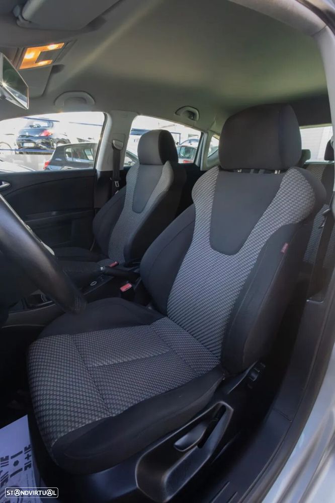 SEAT Leon 1.6 TDI Ecomotive Style - 14