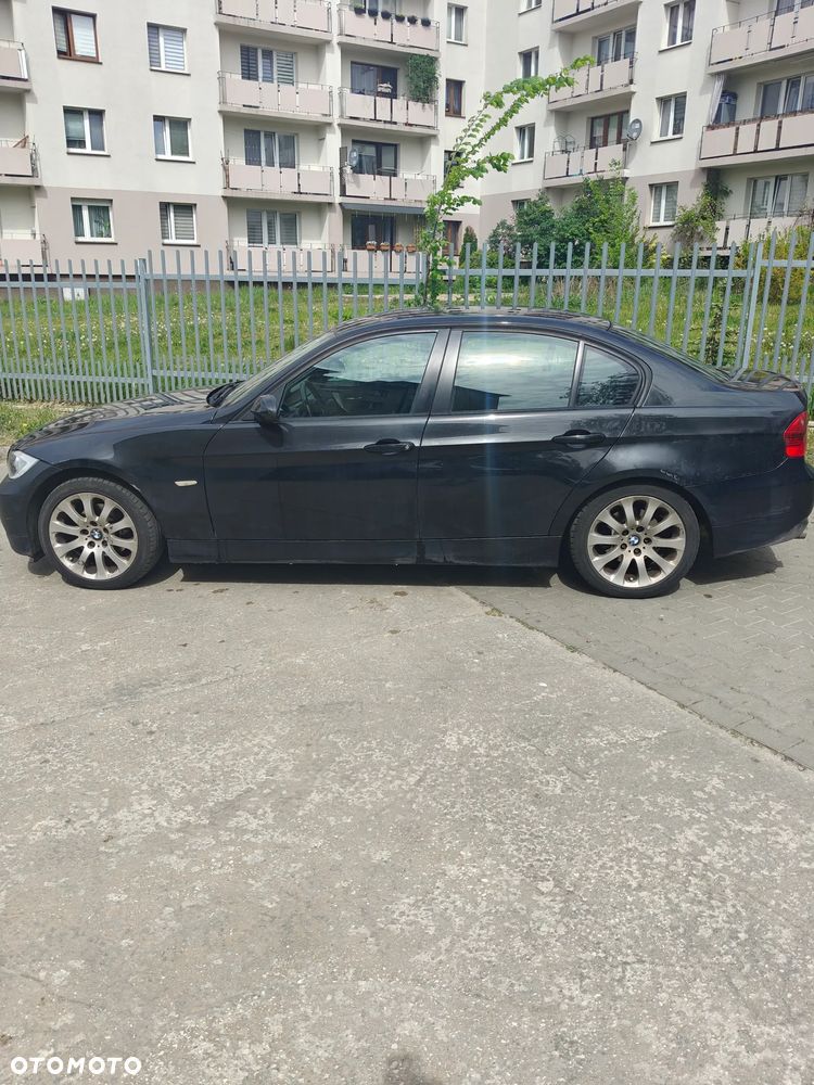 BMW Seria 3 320i - 12