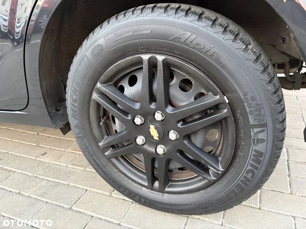 Chevrolet Aveo - 18