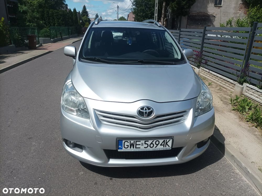 Toyota Verso 1.8 Premium EU5 MS - 6