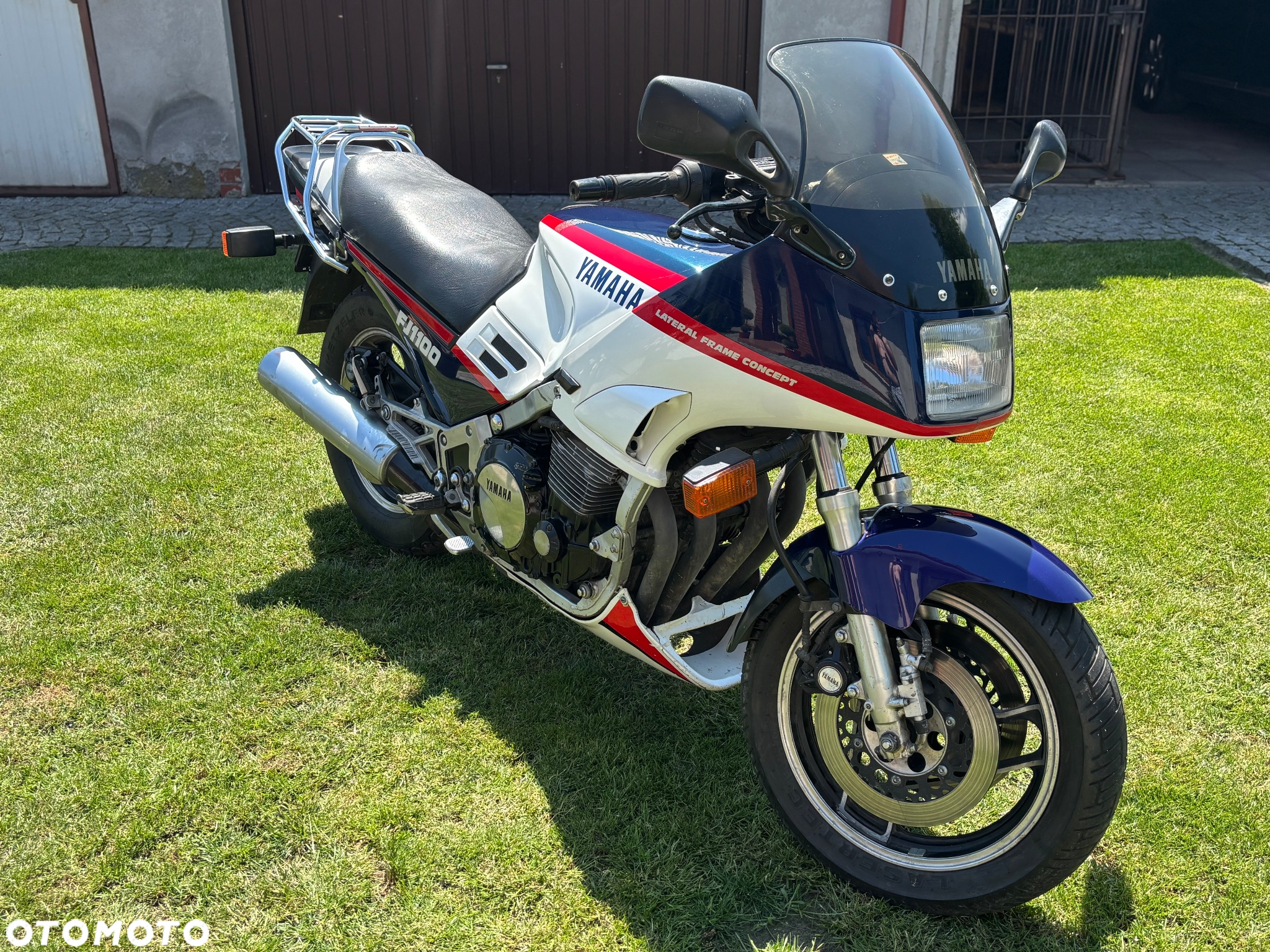 Yamaha FJ - 2