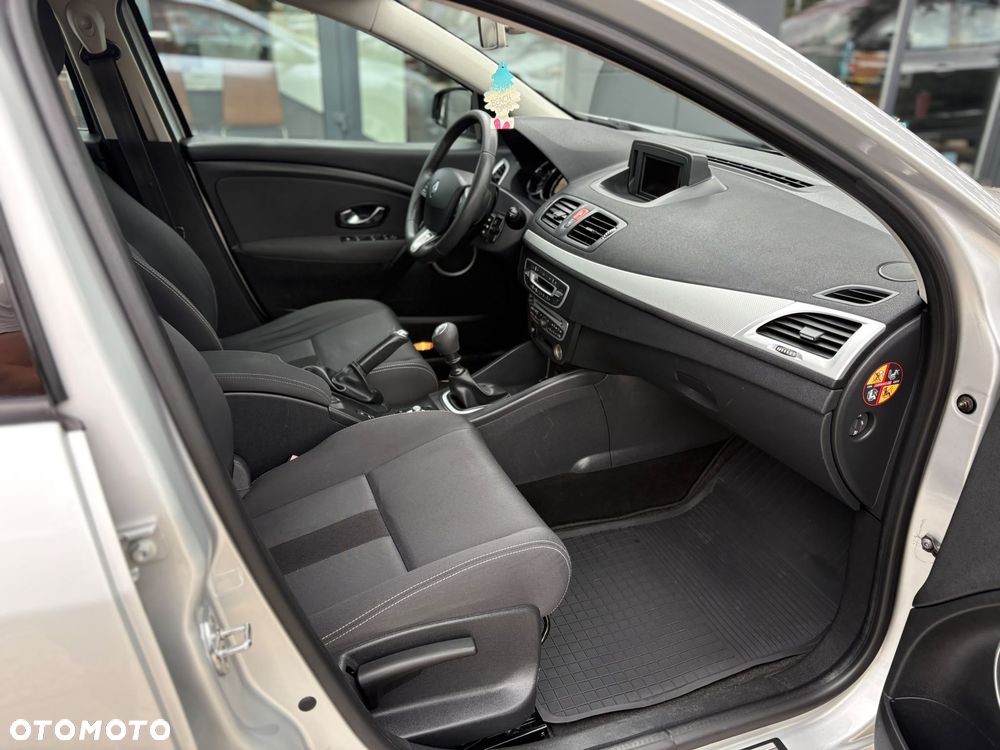 Renault Megane 1.6 16V 110 LIMITED - 10