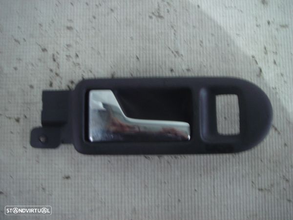 Manípulo Int Porta Fr Esq Volkswagen Passat (3B3) - 1
