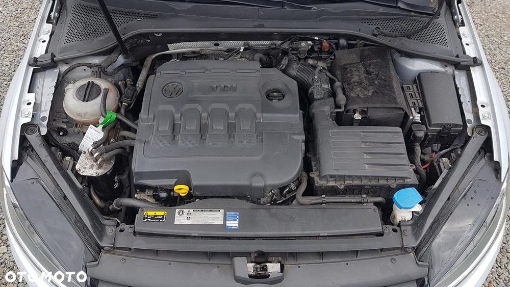 Volkswagen Golf 1.6 TDI BMT Comfortline - 38