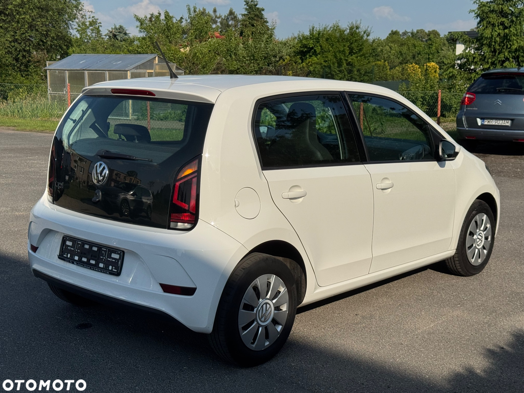 Volkswagen up! - 13