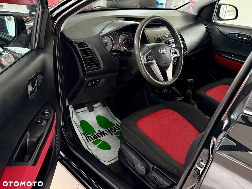 Hyundai i20 1.2 Classic + - 9