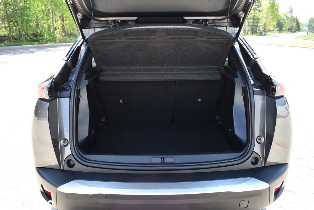 Peugeot 2008 1.5 BlueHDi Allure S&S EAT8 - 26