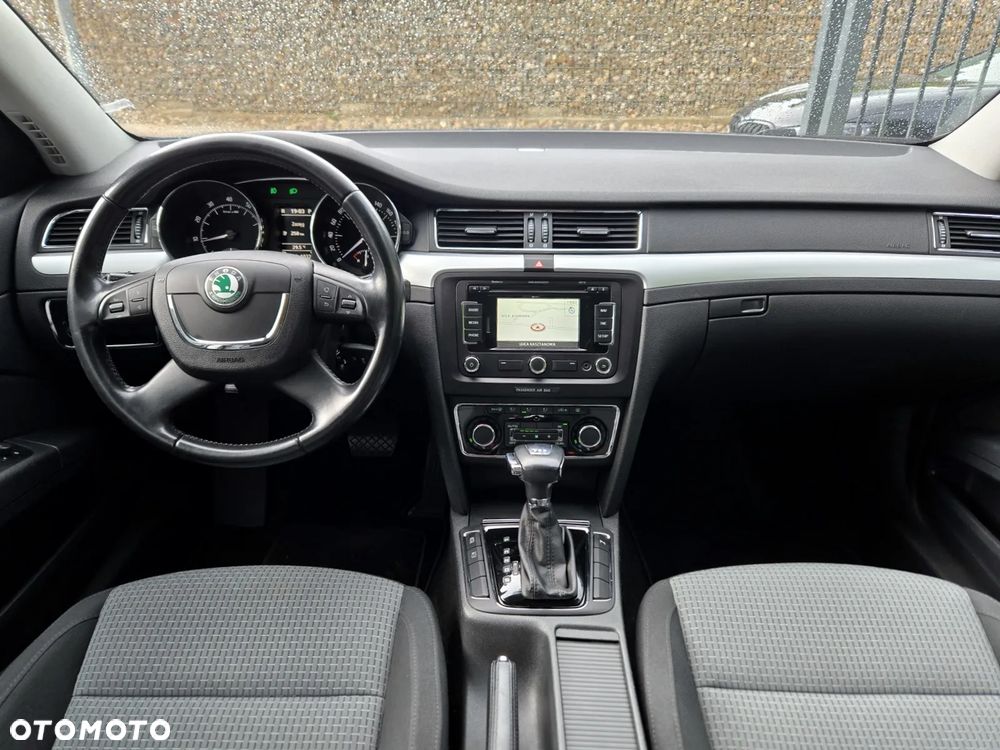 Skoda Superb 1.8 TSI Ambition DSG - 7
