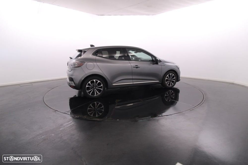 Renault Clio 1.0 TCe Techno Bi-Fuel - 8