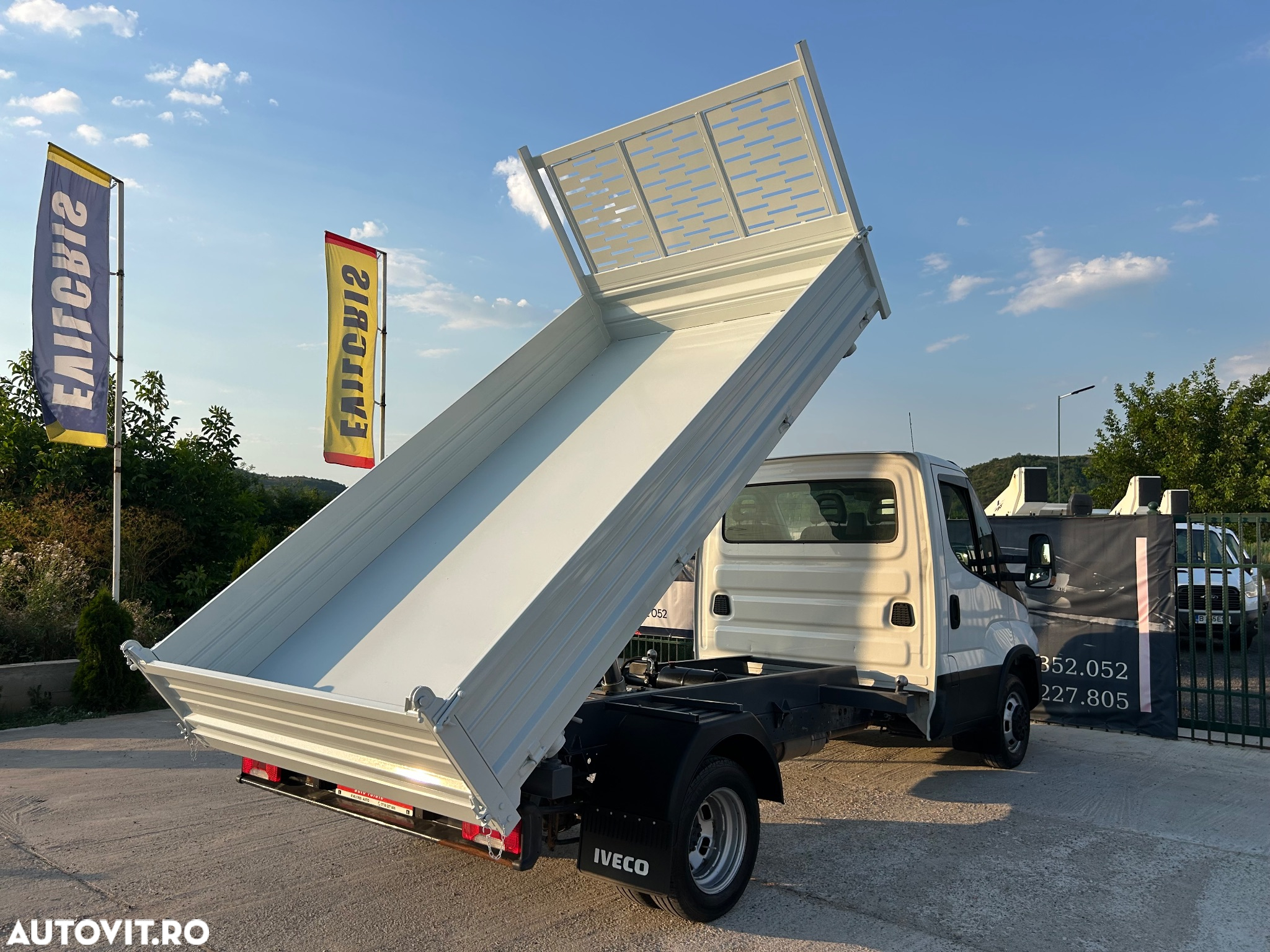 Iveco Daily 3.0 D BASCULABIL AXA DUBLA SPATE - 9