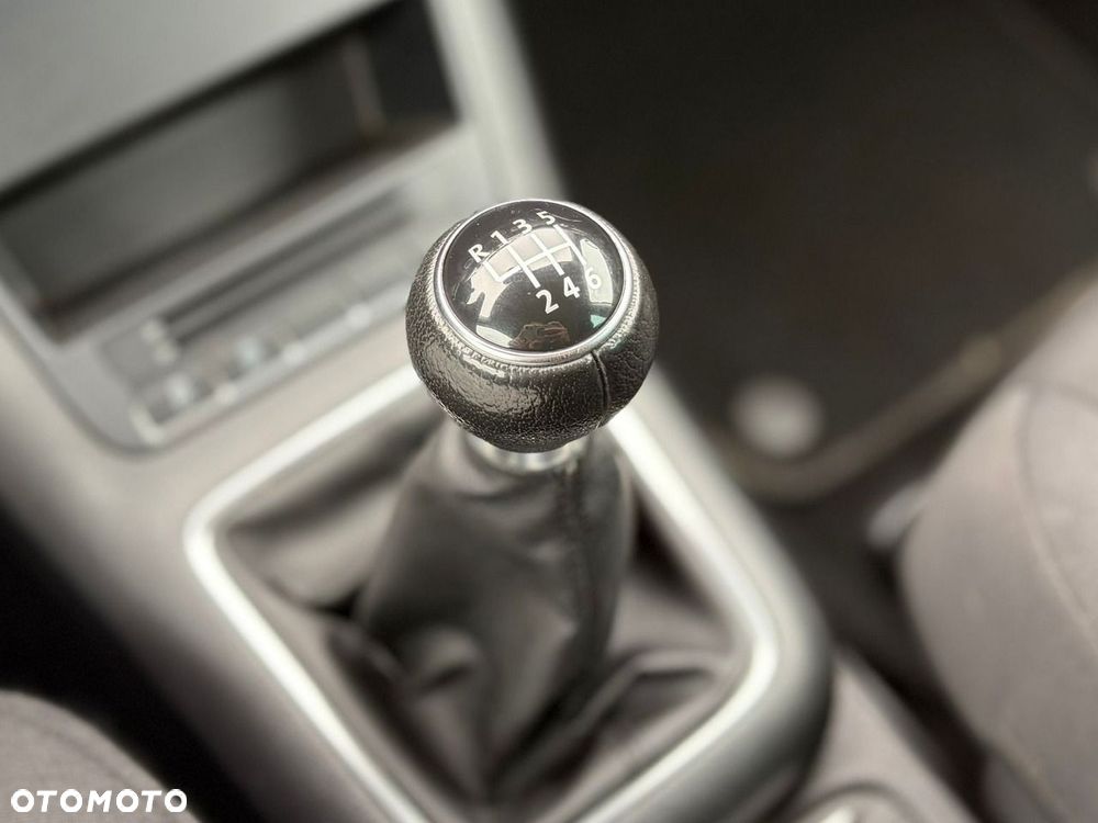 Volkswagen Tiguan - 12