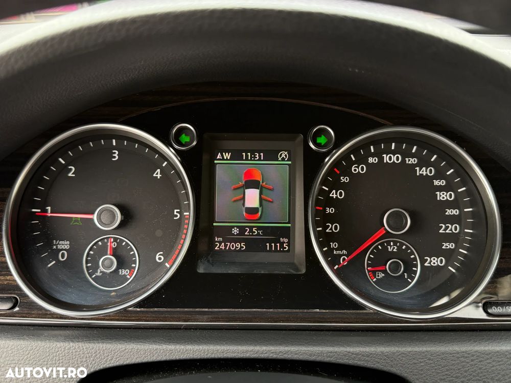 Volkswagen Passat CC 2.0 TDI BlueMotion Technology DSG Exclusive - 34