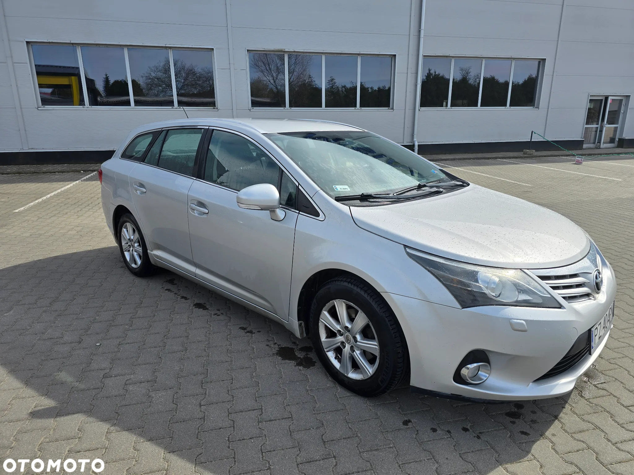 Toyota Avensis 2.0 D-4D Premium - 3